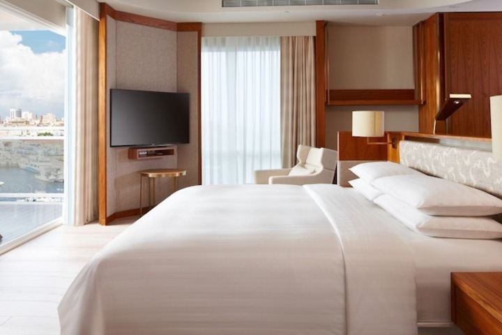 Room 4 of 48