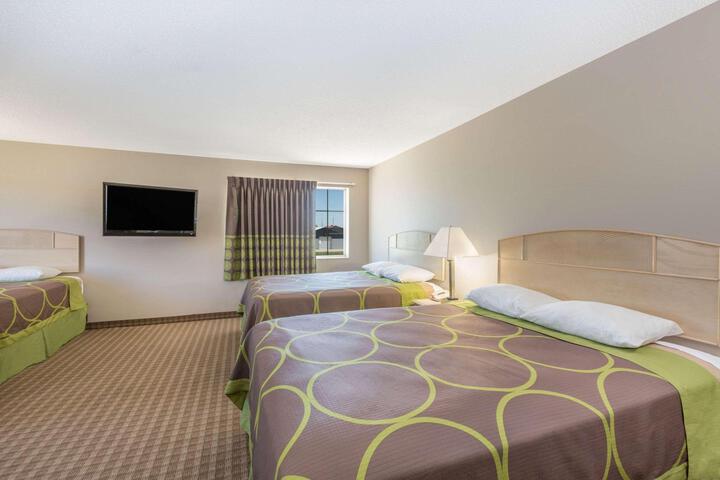 1 King Bed (1 of 8)