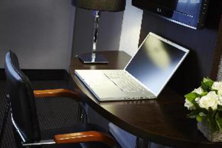 Business Center 16 of 18