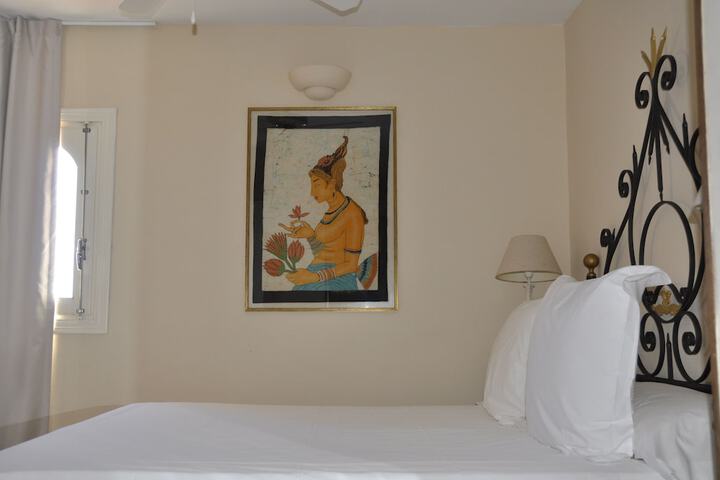 Room 14 of 29