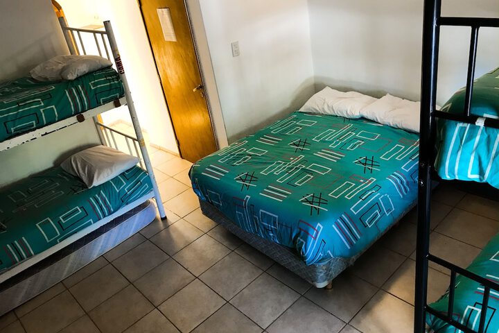 Room 10 of 37