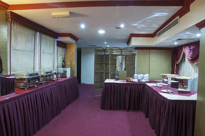 Ballroom/Hall 97 of 101