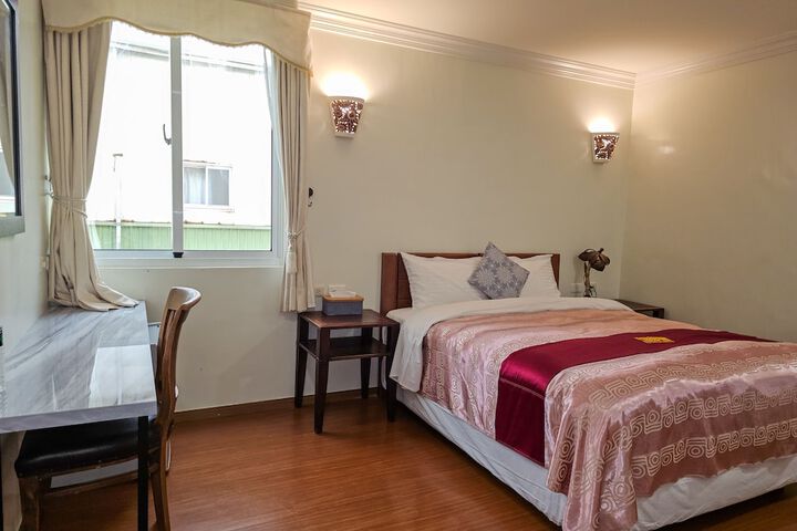 Room 26 of 81