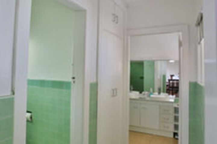 Room 6 of 36