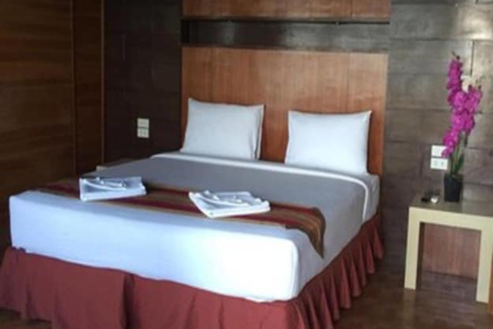 Room 9 of 55
