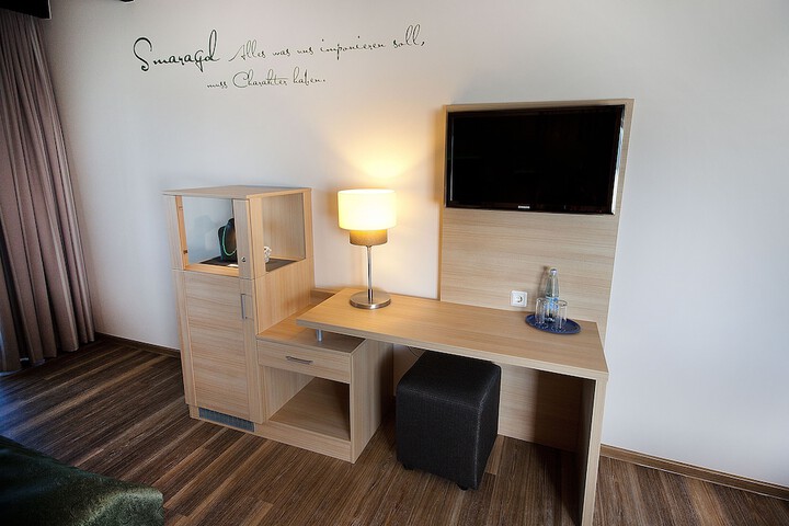 Room 10 of 41