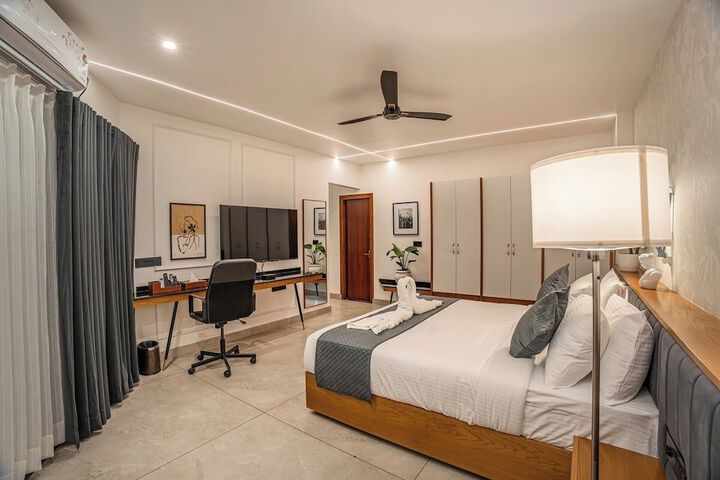 Room 49 of 100