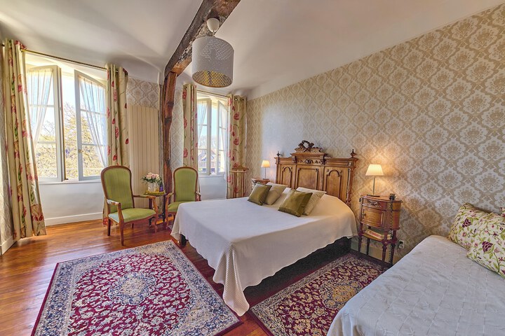 Room 12 of 61