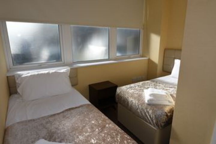 Room 22 of 31