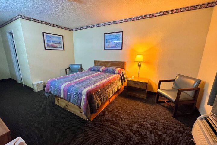 Room 26 of 91