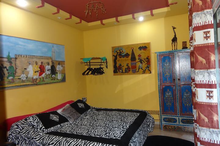 Room 19 of 100