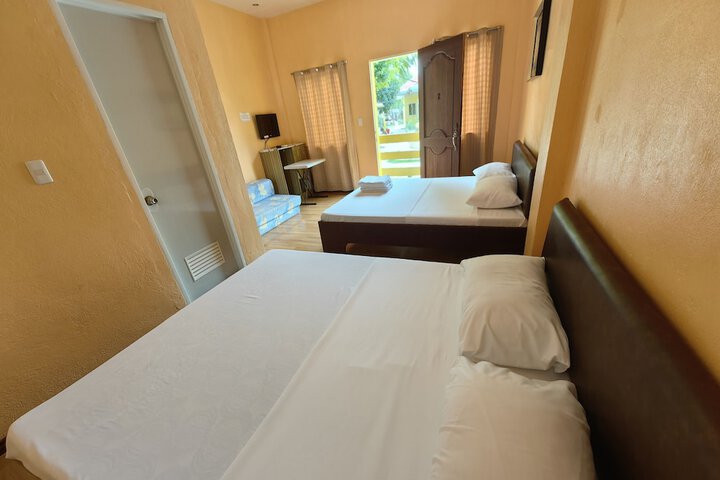 Room 2 of 17