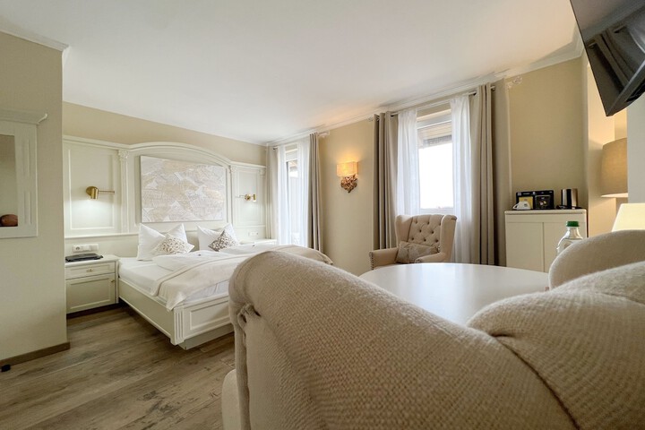 Room 14 of 207