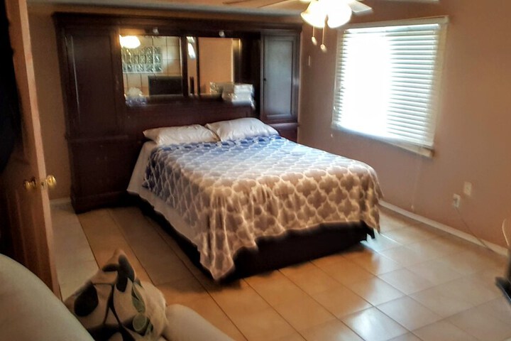 Room 18 of 49