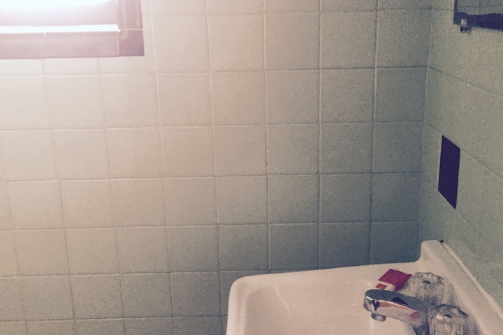 Room 17 of 27