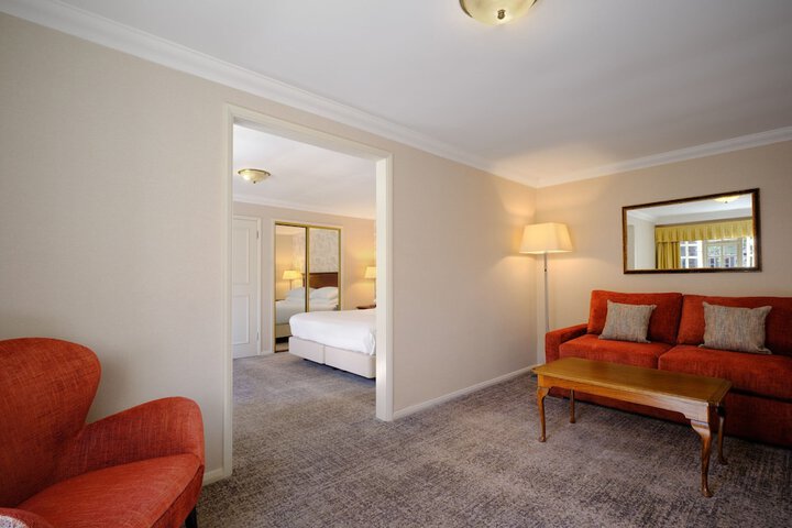 Room 12 of 121