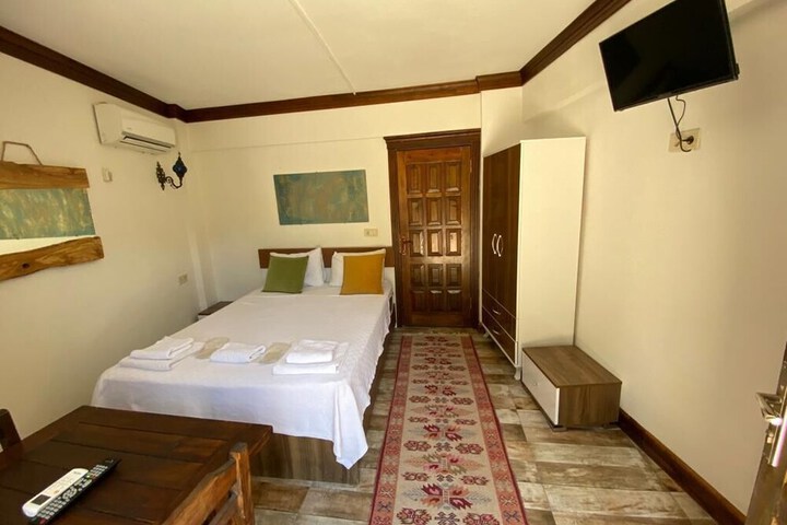 Room 42 of 72