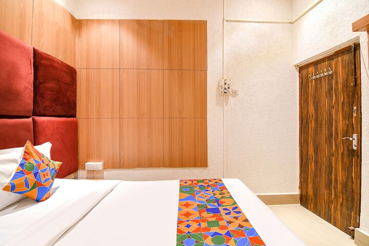 Room 15 of 38