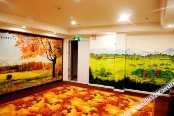 Hotel Interior 5 of 16