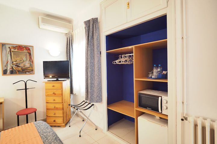 Room 7 of 51