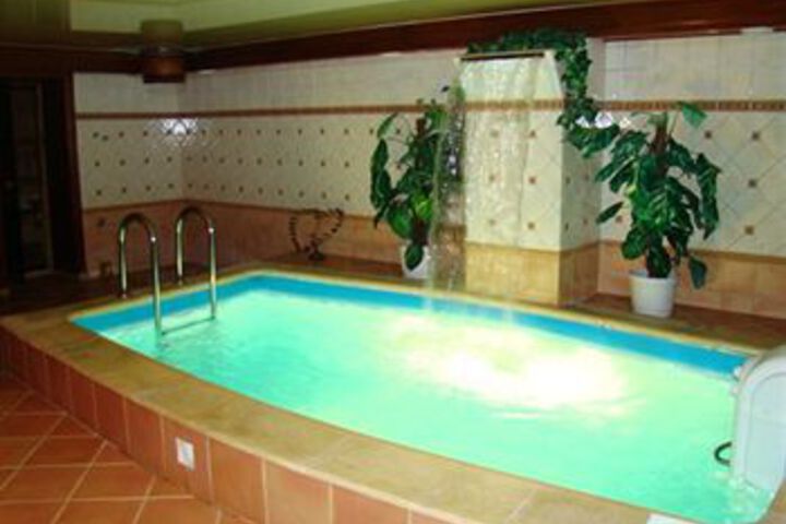 Pool 45 of 58
