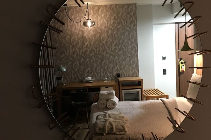 Room 49 of 88