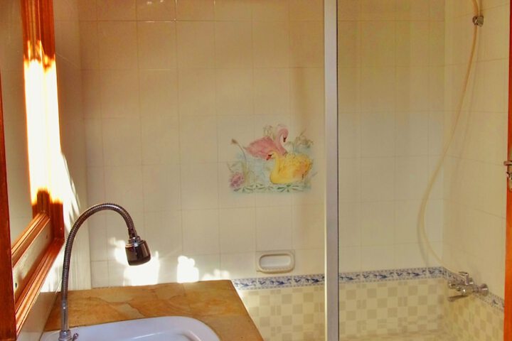 Room 47 of 79