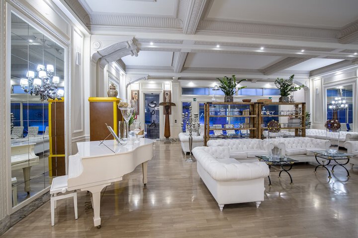 Lobby Photos