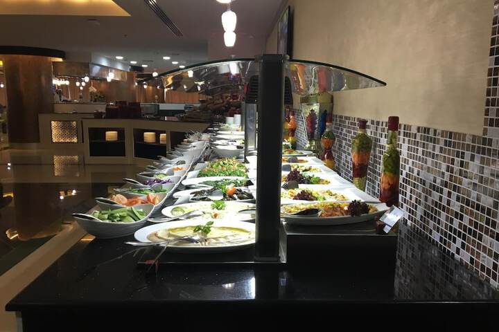Dining 46 of 62