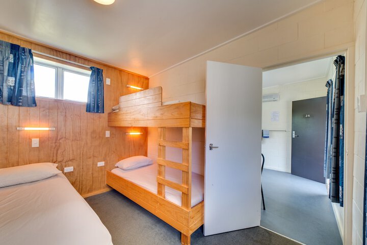 Room 9 of 59