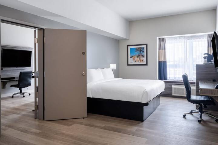 Room 16 of 41