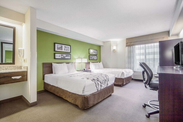 Room 8 of 37