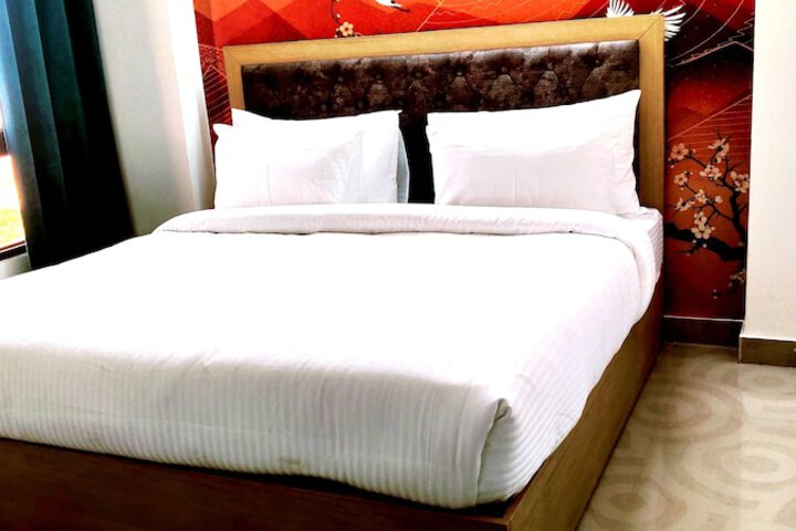 Room 3 of 22