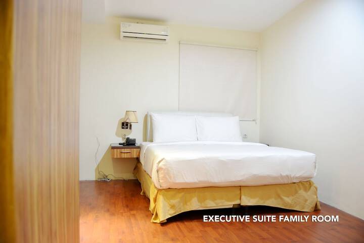 Room 21 of 49
