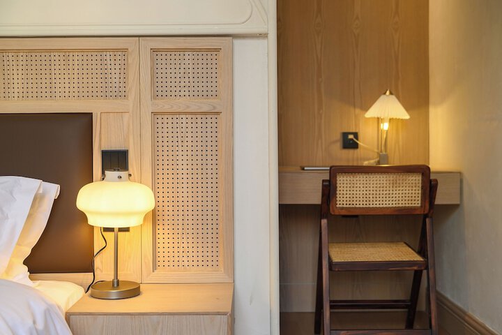 Room 6 of 85