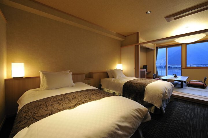 Room 3 of 31
