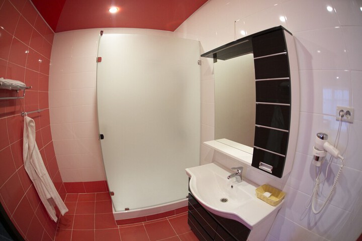 Room 20 of 28