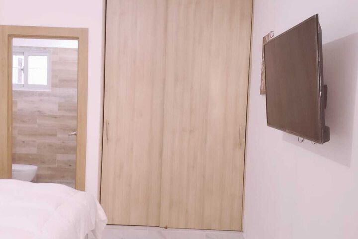 Room 77 of 86