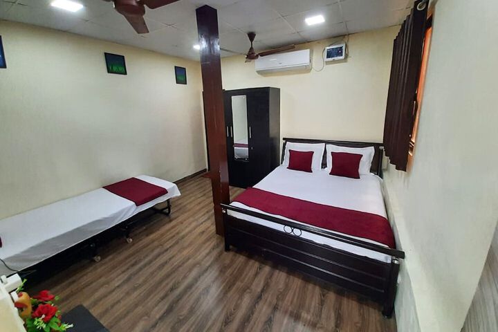 Room 2 of 6