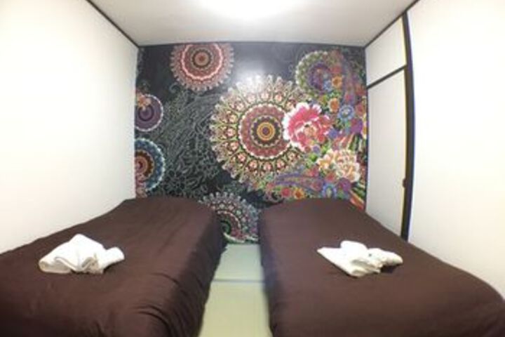 Room 32 of 115
