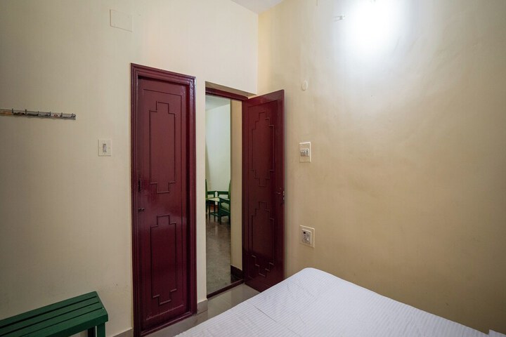 Room 10 of 53