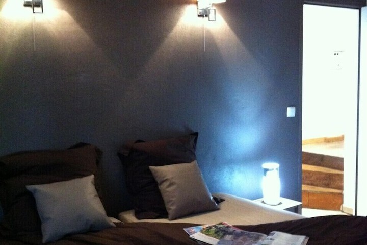 Room 3 of 59