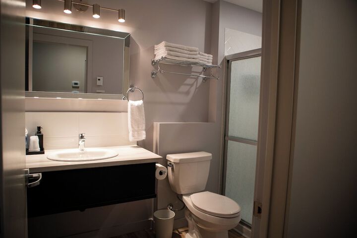 Room 20 of 33