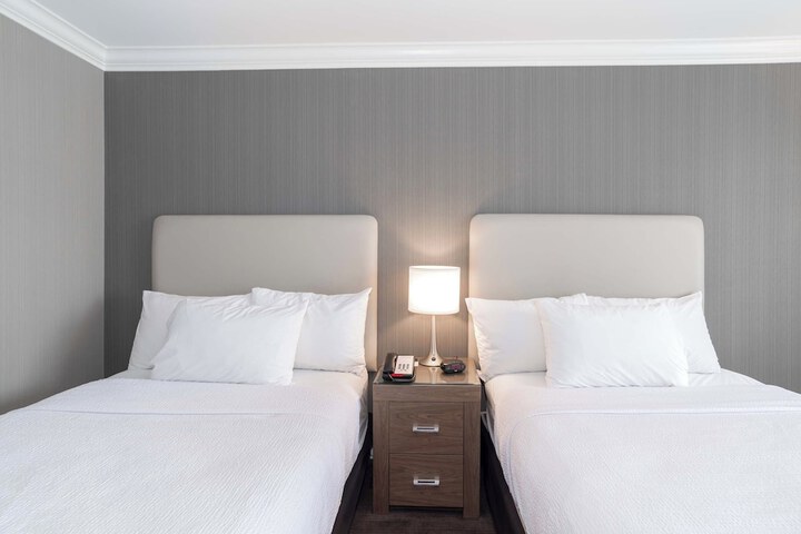 Room 6 of 29