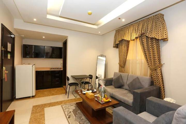 Room 7 of 25