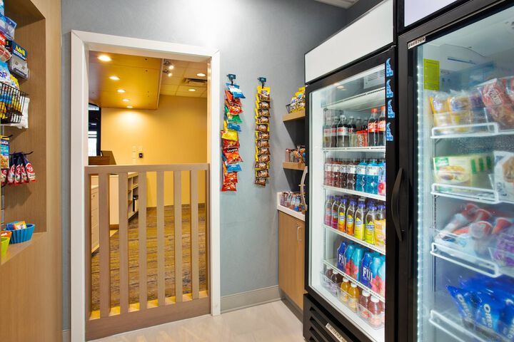 Snack bar
