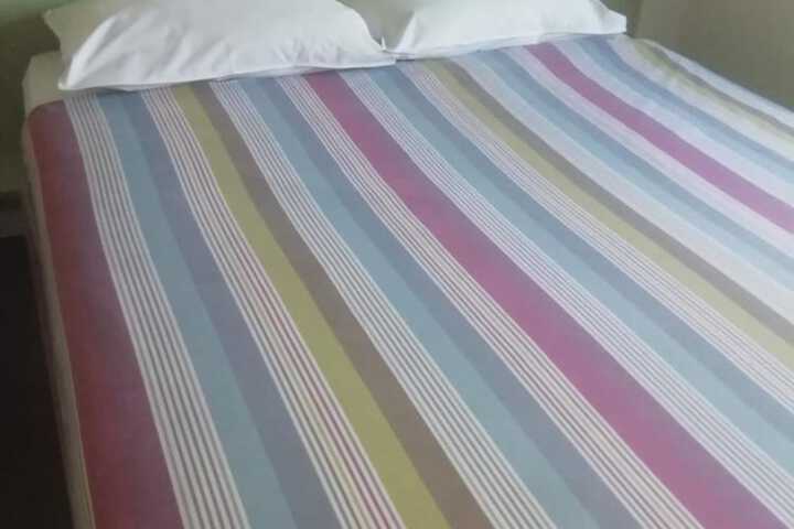 Room 10 of 29