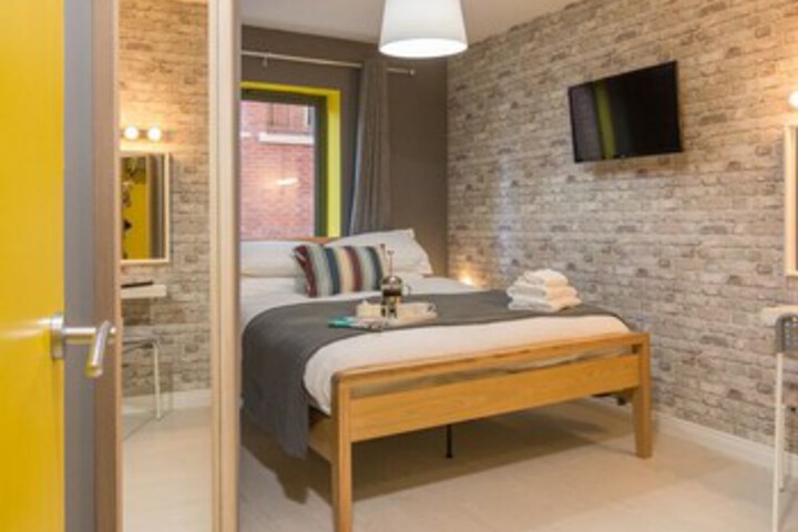 Room 45 of 51