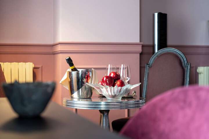 Room amenity