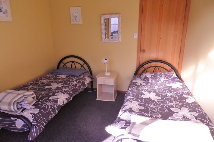 Room 9 of 32
